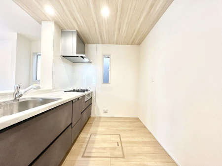 �L�b�`���@��Ƃ肠��L�b�`���ł͂��Ƒ��Ɗy�������������ł��܂��B