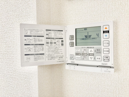 ���̑����ρ@���g�[�t���œ~���|�J�|�J�B���Ƒ��̌e���̃X�y�[�X�ɂȂ�܂��ˁB