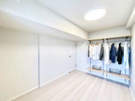 ���̑����ρ@�i�`�������ȃt���[�����O�͂ǂ�ȃC���e���A�ɂ��}�b�`�B  