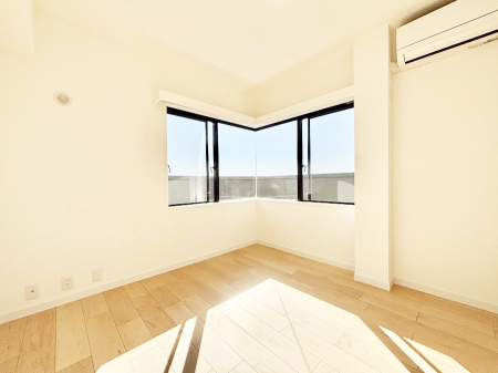 ���̑����ρ@�u�₩�ȓ��������������S�̂�D������ݍ���ł���܂�