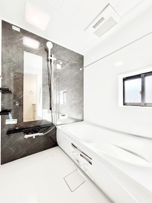 �����@����̔�������Ă���閾�邢�������̂���o�X���[��