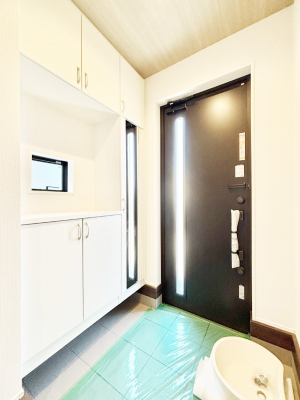 ���ց@���ʔ��͂��Ƒ��̎ʐ^��G�߂̃C���e���A�ŏ���I�Ƃ��ĉ��o�ł��܂�