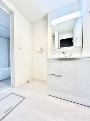 ���̑��@�������̂�����K��Ԃł��B�����̐g�x�x���C�����ǂ����g�������܂��B 