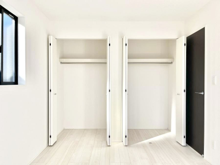 ���[�@�����Ղ�̎��[�X�y�[�X�ŉ��K�ɕ�点���� 