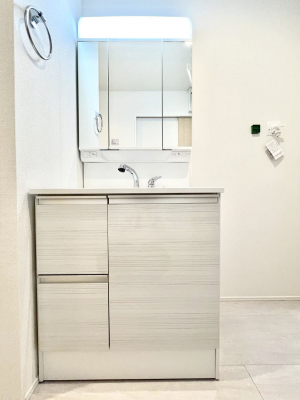 ���ʑ�E���ʏ��@�傫�����₷���O�ʋ��Ő�����������ʑ�́A�g�����Ȃ݃`�F�b�N�┧�̂������ɂ������߂ł��B 