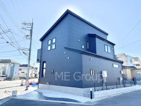 ���n�O�ώʐ^�@�������ꂽ�O�ρA�㎿�ȏZ��Ԃ��L���鎺���͉i�����S���ĉ߂�����Z���ł��B 