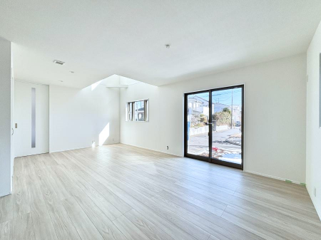 ���̑����ρ@�������ŊJ���������o���鐁�����̂���_�C�j���O