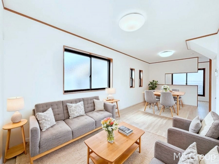 ���r���O�@2�K���r���O�B���Ƒ��̓��₩�Șb�����ŕ�܂�閾�邢���r���O  ���Ƌ��CG�ł�