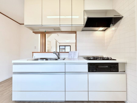 �L�b�`���@�������������I�ɁA�y�����I�V�X�e���L�b�`��  