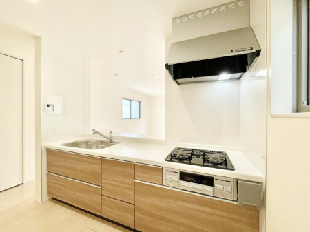 �L�b�`���@���������Ȃ��炲�Ƒ��Ƃ̉�b���y���߂�ΖʃJ�E���^�[�L�b�`���@