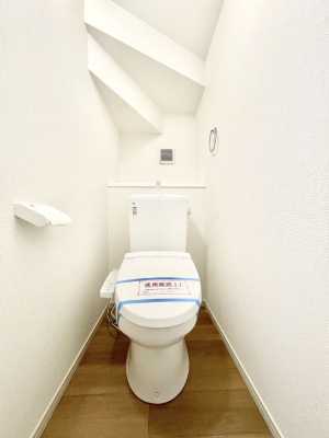 �g�C���@�g�C����1�K��2�K���ꂼ��ɔz�u����Ă��ĂƂĂ��֗��ł��B 