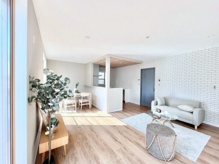 ���r���O�@�i�`�������e�C�X�g�̗D�����_�炩���F�g���̃t���[�����O���f�G�ȃ��r���O�ł��ˁB