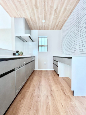 �L�b�`���@�L�b�`���Ƃ������̃J�b�v�{�[�h�B�S�̂ɓ��ꊴ����d�オ��ɂȂ��Ă��܂��B