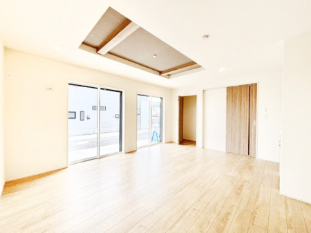 ���r���O�@�܏�V�䂪���r���O�ɊJ�������v���X�I�Ƒ��݂�Ȃ�������芰���܂�