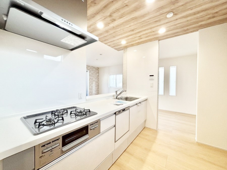 �L�b�`���@���������Ȃ��炲�Ƒ��Ƃ̉�b���y���߂�ΖʃJ�E���^�[�L�b�`��