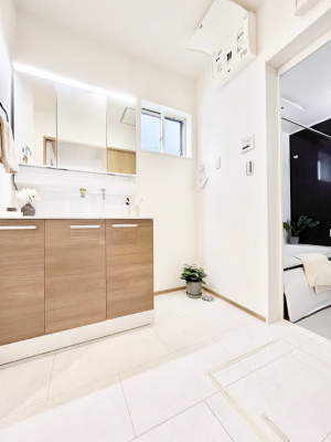 ���ʑ�E���ʏ��@���[�͂Ƌ@�\���ɗD�ꂽ���ʉ��ϑ�