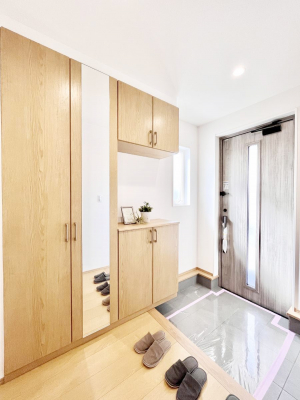 ���ց@���ʔ��͂��Ƒ��̎ʐ^��G�߂̃C���e���A�ŏ���I�Ƃ��ĉ��o�ł��܂�