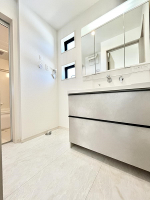 ���̑��@���������Ă���̂Ŏ��C�̑����ꏊ�ł����C���\���s���܂��B�����̐g�x�x���C�����ǂ��I