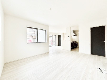 ���̑����ρ@�Ƒ������R�ƏW�܂�e���̃X�y�[�X�ɂȂ肻��