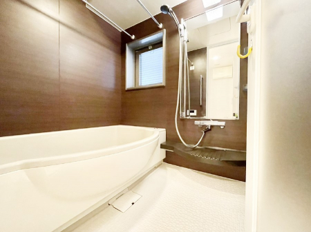 �����@����̔�������Ă���閾�邢�������̂���o�X���[��