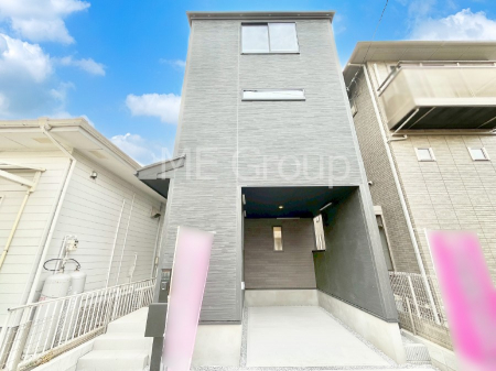 ���n�O�ώʐ^�@�������ꂽ�O�ρA�㎿�ȏZ��Ԃ��L���鎺���͉i�����S���ĉ߂�����Z���ł�