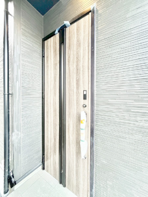 ���ց@�V���v���ŗ������������͋C�̌��֎���