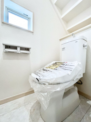 �g�C���@�E�H�V�����b�g�t���g�C����1�K��2�K���ꂼ��ɔz�u����Ă��ĂƂĂ��֗��ł��B 