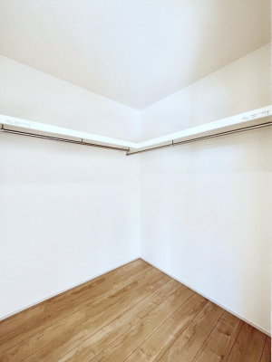 ���̑��@�ߗނ��n���K�[�Ɋ|�����܂܎��[�ł���WIC�B�ߗނ̐������ڂ����₷���ĕ֗��ł��I