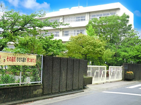 ���ӊ��@���w�Z 800m �g��s���h���w�Z