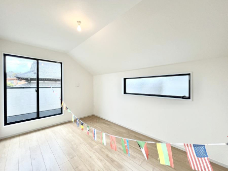 ���̑����ρ@�o���R�j�[���J�������v���X���Ă����m��