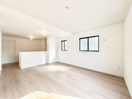 ���r���O�@18.1���̂k�c�j�͉Ƒ��݂�Ȃ̉��K��ԁI�Ƒ��̂Ȃ������������厖�ȃX�y�[�X�ł��B 