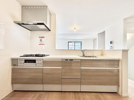 �L�b�`���@���r���O�����n����l�C�̃J�E���^�[�L�b�`���B �Ƒ��������Ȃ���Ǝ������邱�Ƃ��ł��܂��B