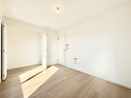 �q�������@�q�������ɂ��������߂Ȏ��[�X�y�[�X�����Ղ�̋���