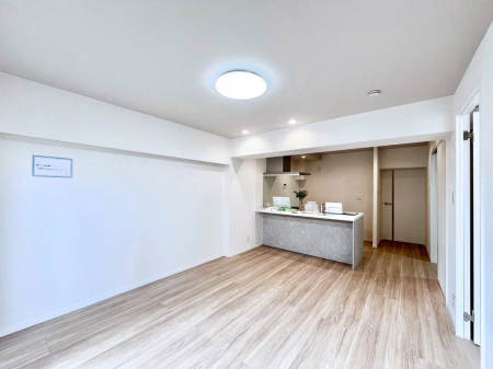 ���̑����ρ@�Ƒ������R�ƏW�܂�e���̃X�y�[�X�ɂȂ肻��