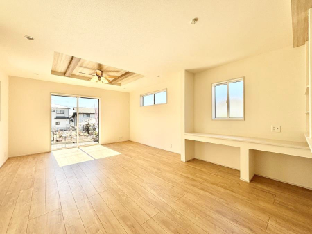 ���̑����ρ@���邢�z���������A�����̕��͋C�ɖ��������_�C�j���O�B   