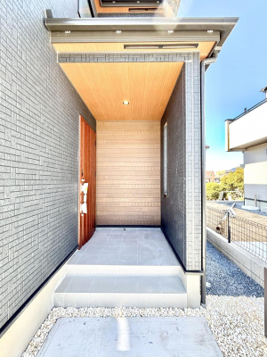 ���ց@��؂ȉƑ��A���q���o�}���錺�ցB