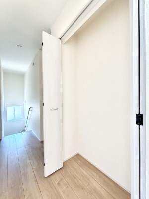 ���̑����ρ@�L�����[�B�|�������G�߂̏��������[���邱�Ƃ��ł��܂��B