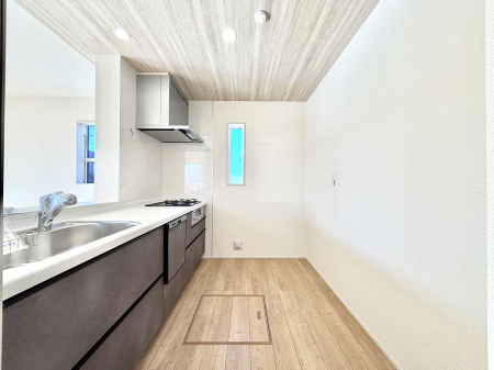 �L�b�`���@��Ƃ肠��L�b�`���ł͂��Ƒ��Ɗy�������������ł��܂��B