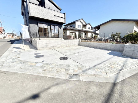 �@�����Ɍ������Ȃ����ԃX�y�[�X�B