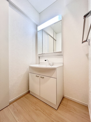 ���̑��@�������̂�����K��Ԃł��B�����̐g�x�x���C�����ǂ����g�������܂��B 