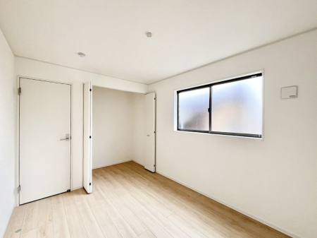 �q�������@�q�������ɂ��������߂Ȏ��[�X�y�[�X�����Ղ�̋���