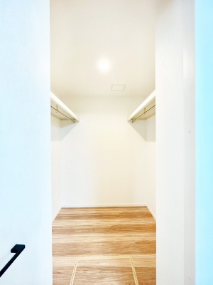 ���̑��@�ߗނ��n���K�[�Ɋ|�����܂܎��[�ł���WIC�B�ߗނ̐������ڂ����₷���ĕ֗��ł��I