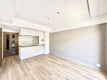 ���r���O�@�������������͋C�̂k�c�j�͉Ƒ��݂�Ȃ̉��K���