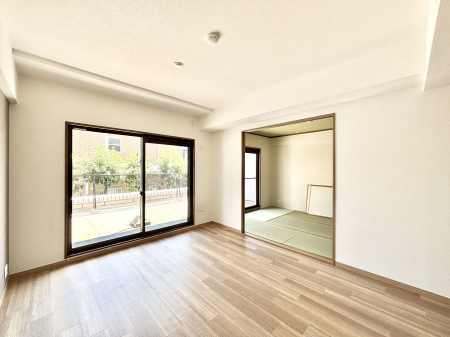 ���̑����ρ@�Ƒ������R�ƏW�܂�e���̃X�y�[�X�ɂȂ肻��