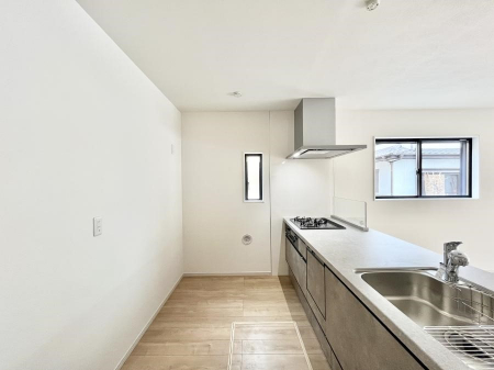 �L�b�`���@��Ƃ肠��L�b�`���ł͂��Ƒ��Ɗy�������������ł��܂��B