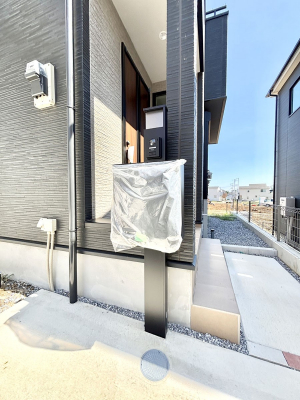 ���̑��@�V���v���f�U�C���̃|�X�g�B