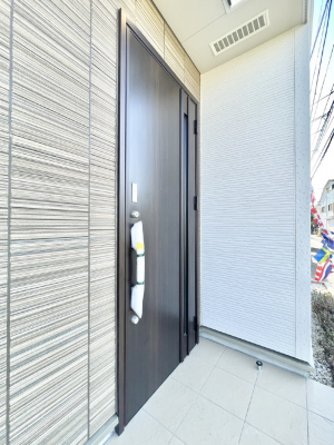 ���ց@��؂ȉƑ��A���q���o�}���錺�ցB