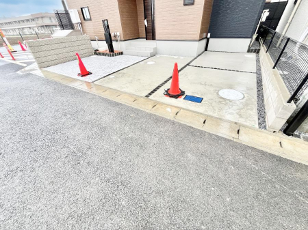 �@�����Ɍ������Ȃ����ԃX�y�[�X�B