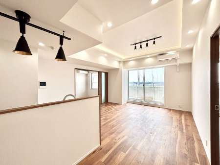 ���̑����ρ@�Ƒ��̂Ȃ�����؂ɂ����_�C�j���O