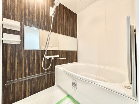 �����@����̔�������Ă���閾�邢�������̂���o�X���[��  